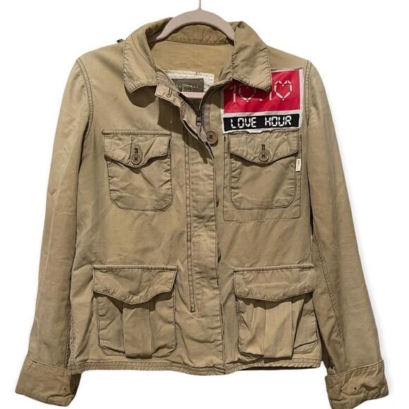 Marilyn Monroe Selfie reworked up-cycled Hollister beige shirt jacket Sz S - Picture 2 of 15